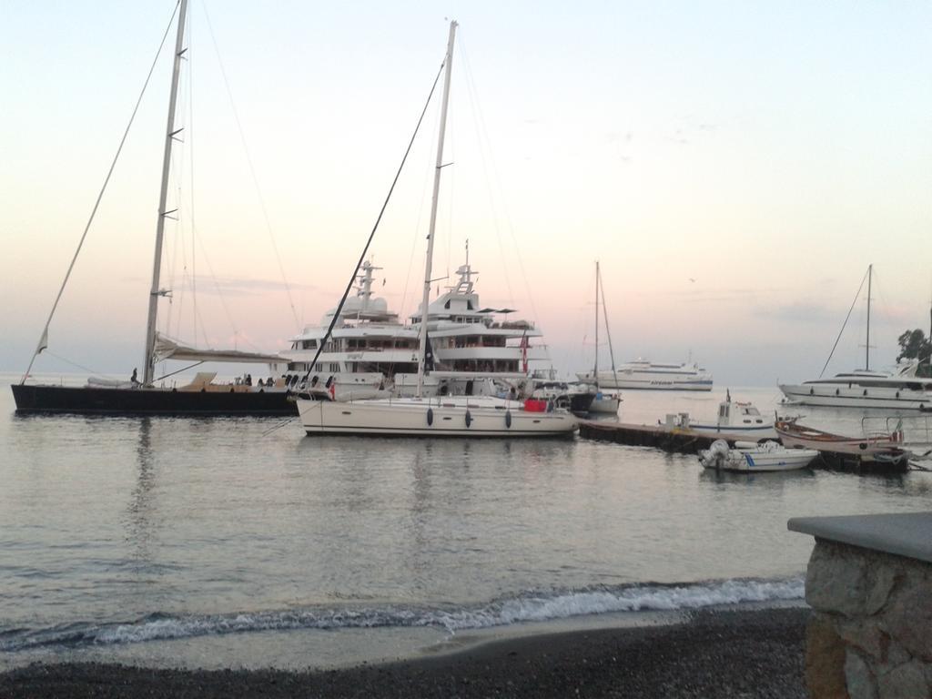 B&B Albatros Λίπαρι Εξωτερικό φωτογραφία