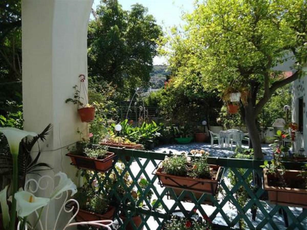 B&B Albatros Λίπαρι Εξωτερικό φωτογραφία